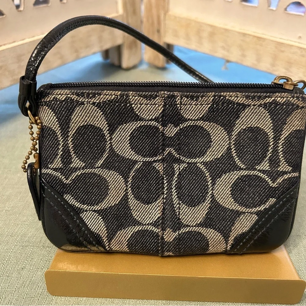 Coach Navy and Gray Signature Wristlet